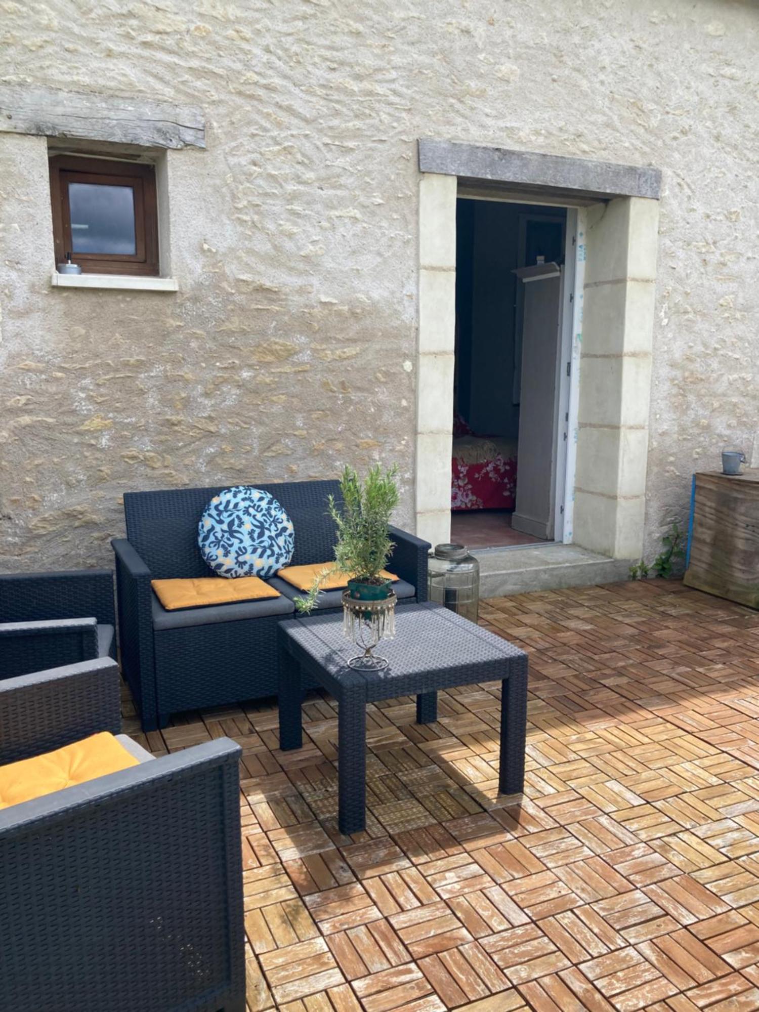 Bblodges Loches Beauval Saint-Hippolyte  Buitenkant foto